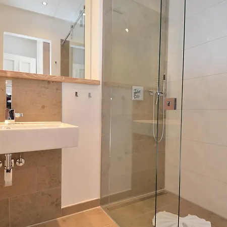 Philine - Apt. 24 Theresa